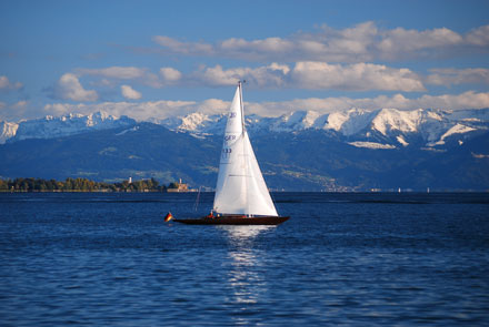 Stadtwerke Überlingen und die Technischen Werke Friedrichshafen setzen Kurs auf Stadtwerke Bodensee.