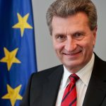 EU-Energiekommissar Günther Oettinger sprach mit DStGB und VKU über Chancen einer gemeinsamen europäischen Energiepolitik.