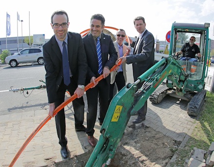 Die Stadtwerke bringen Rüsselsheim flächendeckend an die Datenautobahn.