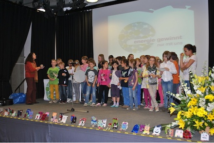 Wuppertaler Schulen werden für ihr Engagement im Wettbewerb energie gewinnt ausgezeichnet.