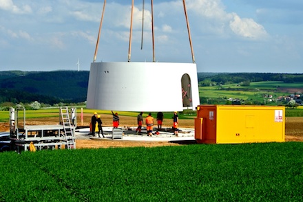 Der noch im Bau befindliche Bürgerwindpark Bayerischer Odenwald ist zu 50 Prozent gezeichnet.