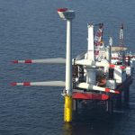 Windpark Borkum: Montage des Rotorsterns der ersten Windkraftanlage.