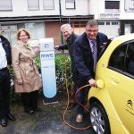 In Niederkassel wurde eine neue Ladestation für Elektrofahrzeuge in Betrieb genommen.