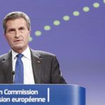 EU-Energiekommissar Günther Oettinger zum Leitlinienpaket: „Die Energieversorgung muss kosteneffizient sein und den sich ändernden Rahmenbedingungen Rechnung tragen."