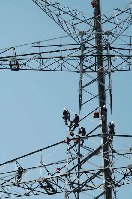 Der Netzausbau in Deutschland kommt nur zögerlich voran.