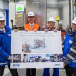 RWE Generation und die Dortmunder Energie- und Wasserversorgung haben im Heizwerk Dortmund eine neue Gasturbine installiert.