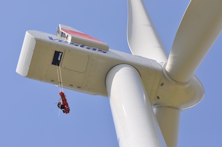 Auf dem Bürgerfest anlässlich der Fertigstellung des neuen Windparks wurden auch Rettungsübungen durchgeführt.