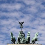 Klarer Himmel über Berlin: Die Bundeshauptstadt will bis zum Jahr 2050 klimaneutral werden.