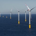 Ein Teil der 80 Turbinen des Windparks DanTysk speisen seit Dezember 2014 ins Netz ein.