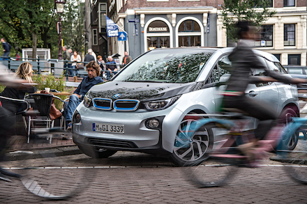 BMW i3: Elektroautos sind auf den Straßen noch Exoten.