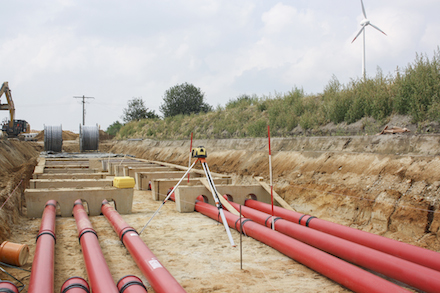 Amprion Erdkabel-Pilotbaustelle Raesfeld: Erste unterirdische Trasse auf 380 Kilovolt Höchstspannungsebene.