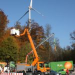 Die Bauarbeiten für den größten Windpark Baden-Württembergs im Harthäuser Wald sind abgeschlossen; alle 14 Anlagen sind am Netz.