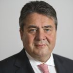 Der Bundesminister für Wirtschaft und Energie Sigmar Gabriel will künftig die Förderung aller erneuerbaren Energien auf Ausschreibungen umstellen.