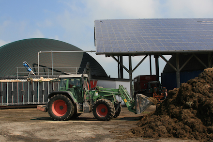 Energie- und Landwirtschaft im Allgäu: Strom und Wärme aus Biomasse und Sonne.