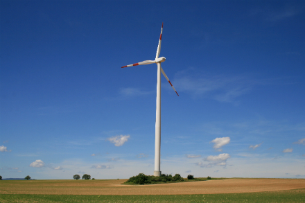 Laut dem Bundesverband Erneuerbare Energien (BEE) bildet die EEG-Novelle den stärksten Rückschlag für die Energiewende seit dem Atomwiedereinstieg.