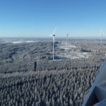 Das Wind-Cluster Simmerath umfasst sieben Anlagen mit einer Leistung von je 3