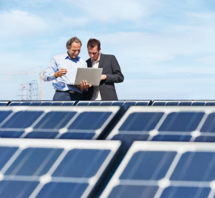 Das Systemhaus für Photovoltaik und Energiespeicher IBC Solar bietet Stadtwerken und Energieversorgern verschiedene Kooperationsmodelle an.