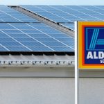 Solaranlagen auf ALDI SÜD-Filialen werden mit einem Batteriespeicher gekoppelt.