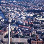 Berlin: Auf den Dachflächen der Großstädte könnten Photovoltaikanlagen mit einer Gesamtleistung von rund 1