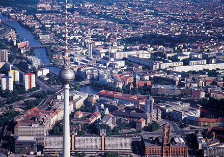 Berlin: Auf den Dachflächen der Großstädte könnten Photovoltaikanlagen mit einer Gesamtleistung von rund 1