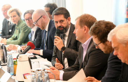 Pressekonferenz auf der WindEnergy Hamburg: Energieminister und -senatoren der norddeutschen Bundesländer Niedersachsen