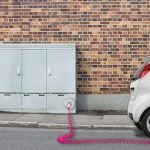 Deutsche Telekom will bundesweites Netz an öffentlichen Ladestellen für Elektroautos aufbauen.