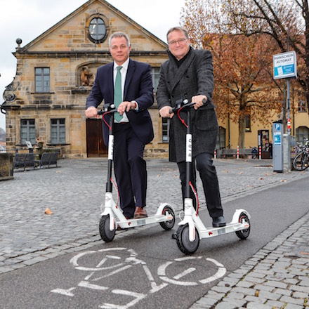 Die ersten E-Scooter-Testfahrer sind Michael Fiedeldey