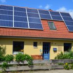 In Kooperation bieten DZ-4 und WEMAG Eigenheimbesitzern eine Solaranlage zur Miete sowie eine Reststromversorgung zu Sonderkonditionen an.