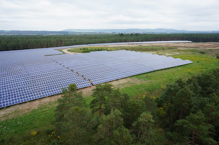 Das Unternehmen Naturstrom hat den Solarpark Uttenreuth um eine Teilanlage erweitert.