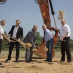 Fernwärmeausbau in Dresden: Spatenstich für den Elbdüker.