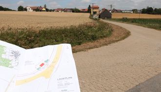 Südlich der bayerischen Gemeinde Maroldsweisach errichtet die EnBW die Übergabestation für den Solarpark Birkenfeld.