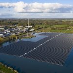 Hätte auch in Deutschland Potenzial: schwimmende PV-Kraftwerke auf Braunkohle-Tagebauseen.