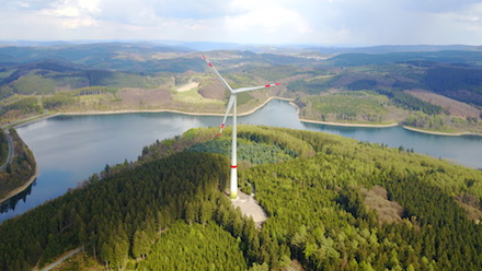 Die Windkraftanlage an der Versetalsperre in Lüdenscheid vom Typ Enercon E-115 hat im vergangenen Jahr fast 9