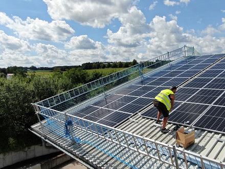 Diese PV-Anlage von enercity in Pfaffenhofen kann 390 kWp leisten.