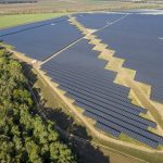 Die ersten Kilowattstunden fließen vom Solarpark Weesow-Willmersdorf ins Stromnetz.