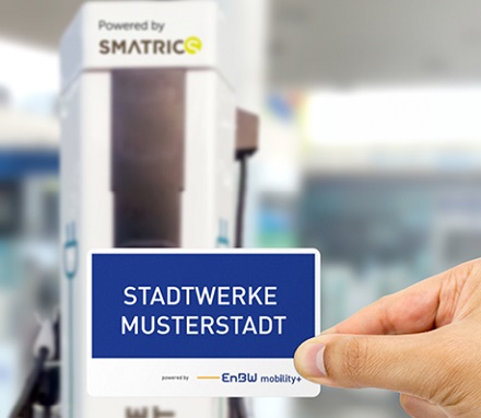 SMATRICS und EnBW kooperieren für neues gemeinsames Produktangebot für Stadtwerke.