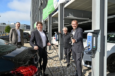 Das Stadtwerk am See macht Zeppelin-Parkhaus elektrisch mobil.