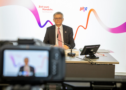 MVV-Chef Georg Müller bei der digitalen Bilanzpressekonferenz des Mannheimer Energieunternehmens.