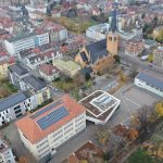 Stuttgart: Auf dem Dach der Martin-Luther-Schule wurde ein rund 800 Quadratmeter großes Solarkraftwerk installiert.