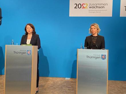 Energieministerin Anja Siegesmund und Infrastrukturministerin Susanna Karawanskij informierten insbesondere zum Ausbau der Windenergie.