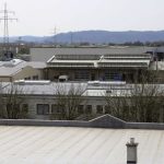 Die erste Photovoltaikanlage aus der Solar-Initiative der Stadtwerke Schwäbisch Hall befindet sich in direkter Nachbarschaft zum Heizkraftwerk.