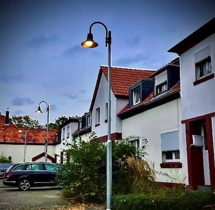 Gemeinsam mit EWV Energie- und Wasserversorgung rüstet die Stadt Alsdorf jetzt in ihrem Stadtteil Busch 173 Leuchten auf LED-Technik um.