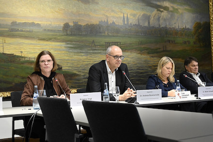 Der Senat hat jetzt sein Vorgehen zur Erzielung der Klimaschutzziele der Freien Hansestadt Bremen erläutert.