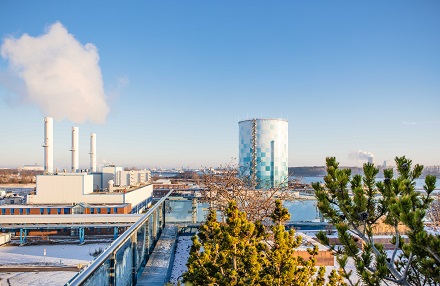 Kann 45 Millionen Liter heißes Wasser fassen: Großspeicher der Stadtwerke Rostock.