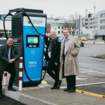 Inbetriebnahme des Schnellladeparks auf dem Gelände des SVG-Autohofs in Stuttgart-Wangen .