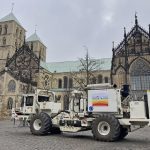 Ende 2021 führten Vibrotrucks seismische Untersuchungen in der Domstadt Münster durch.