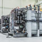 Die Organic-SolidFlow-Batterie von CMBlu kann große Energiemengen auf kleinstem Raum speichern.