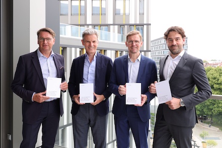 Über das neue Joint Venture zwischen GASAG und investa herrschte Freude.