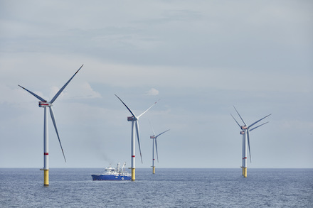 Die Bahn wird von einem EnBW-Offshore-Windpark ab 2026 Grünstrom beziehen.