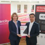 Schlossen eine PV-Kooperation im Endkundenmarkt: enercity-CEO Susanna Zapreva und Nick Wang